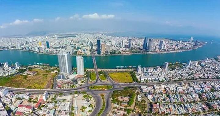 Có 1 kiểu áo quốc dân, dù - Cảm hứng video marketing từ Hotspot Matrix